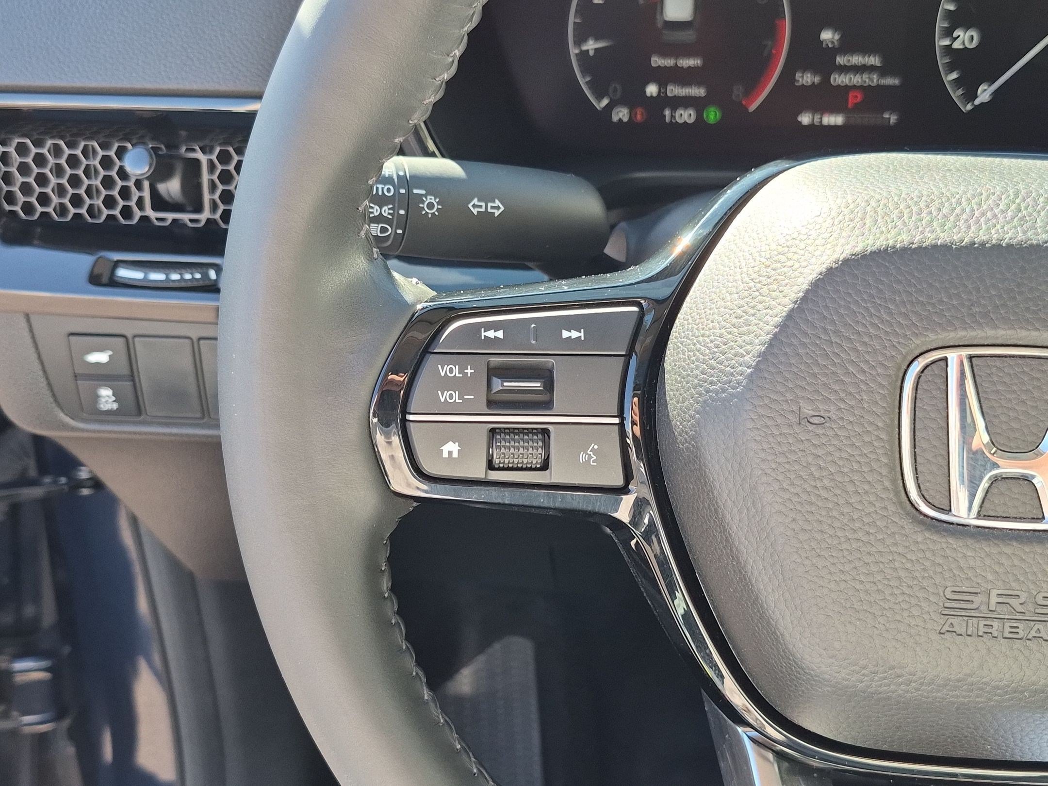 Used 2023 Blue Honda EX-L image 19