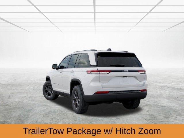 New 2027 Bright White Clear-Coat Paint Jeep Laredo X image 4