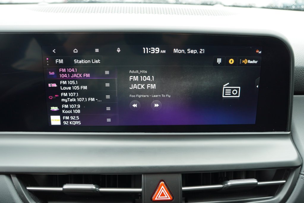 Used 2024 Gravity Gray Kia EX image 26