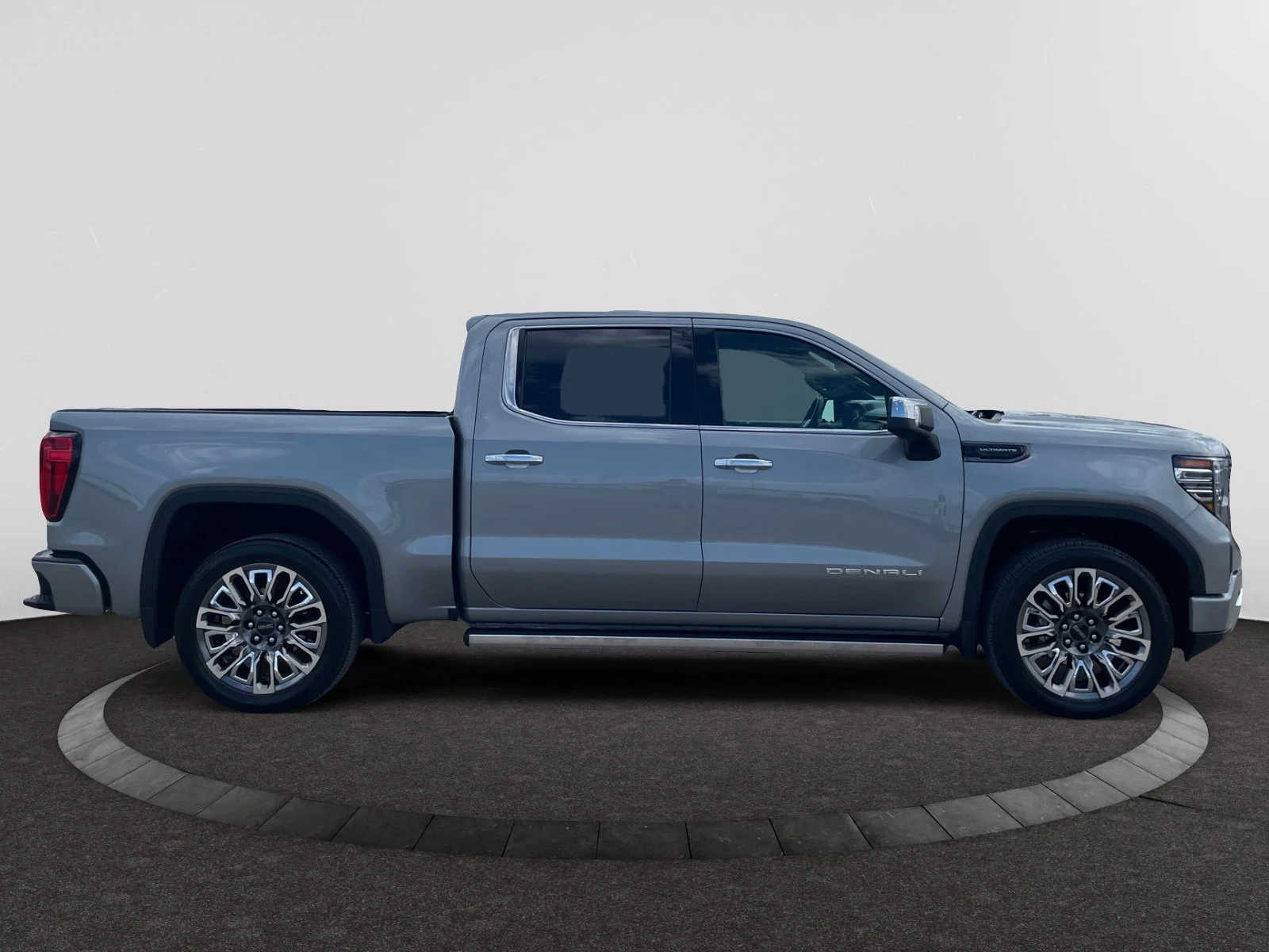 Used 2024 Gray GMC Denali Ultimate Crew Cab image 6