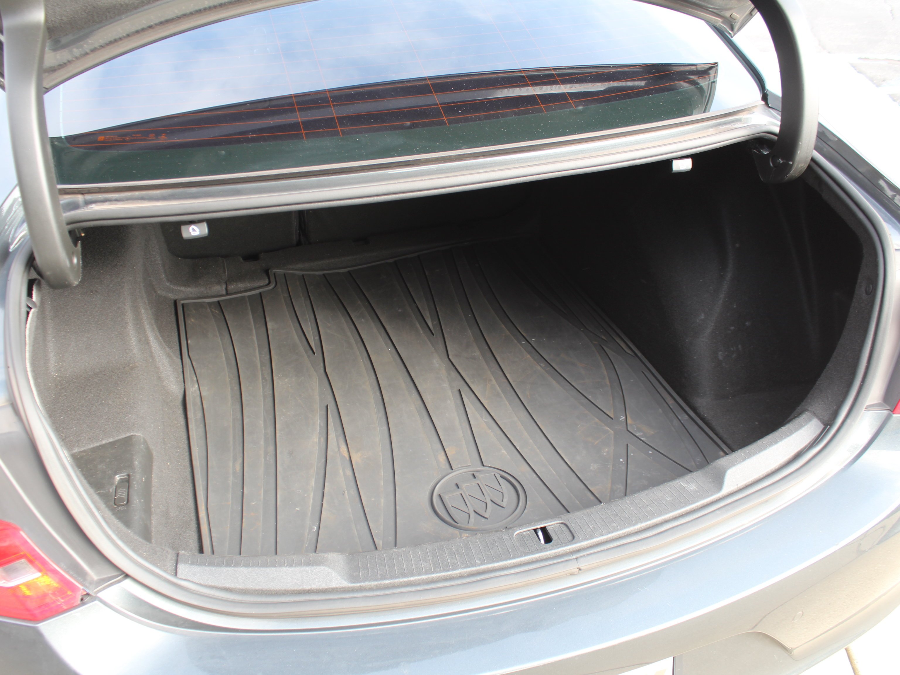 Used 2017 GRAPHITE GRAY METALLIC Buick Essence image 28
