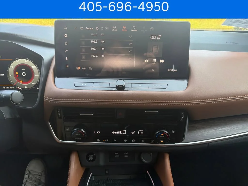Pre-Owned 2024 Nissan Rogue Platinum