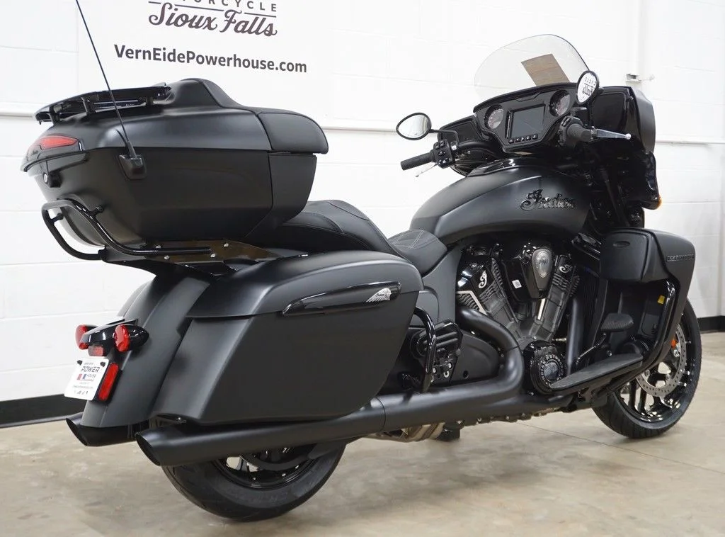 New 2026 BLACK SMOKE Indian Motorcycle  image 2