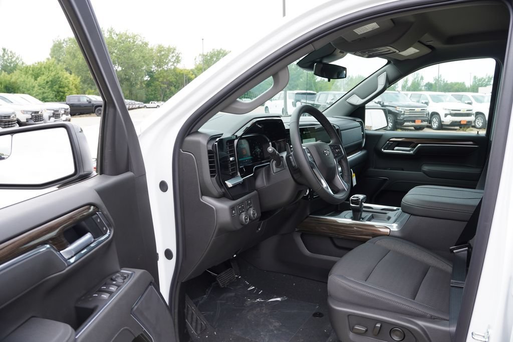 2026 Chevrolet Silverado 1500 LT Trail Boss - Photo 10