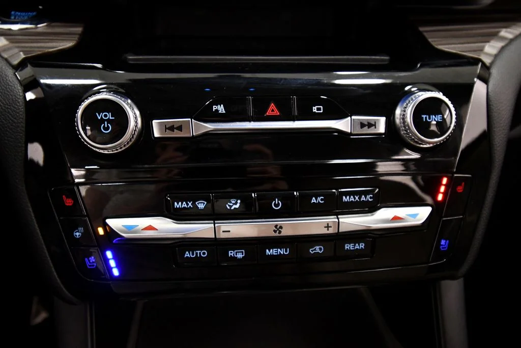 2023 Ford Explorer Limited - Photo 25