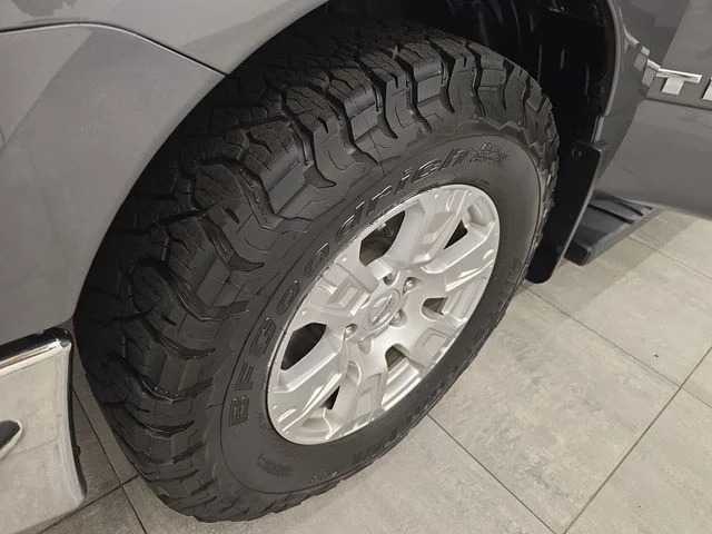 Used 2019 Gun Metallic Nissan SV image 37