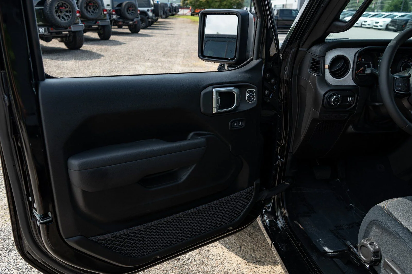 2025 Jeep Gladiator Sport S - Photo 16