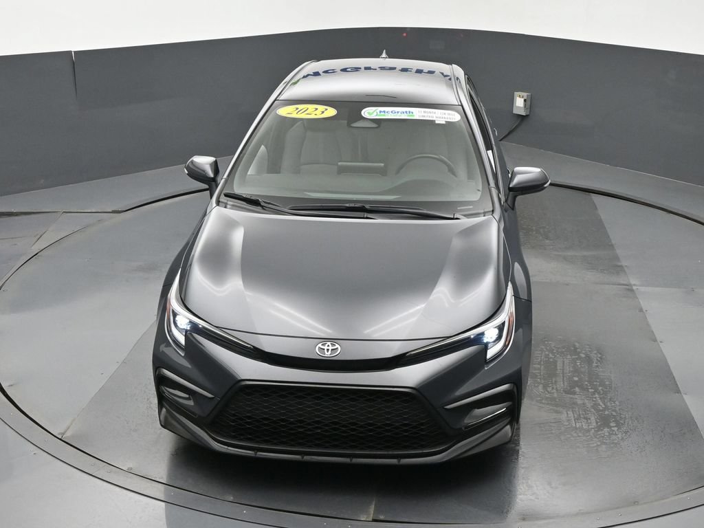 Used 2023  Toyota SE image 26