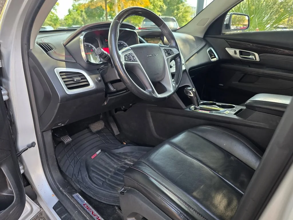 Used 2013 Quicksilver Metallic GMC Denali image 11