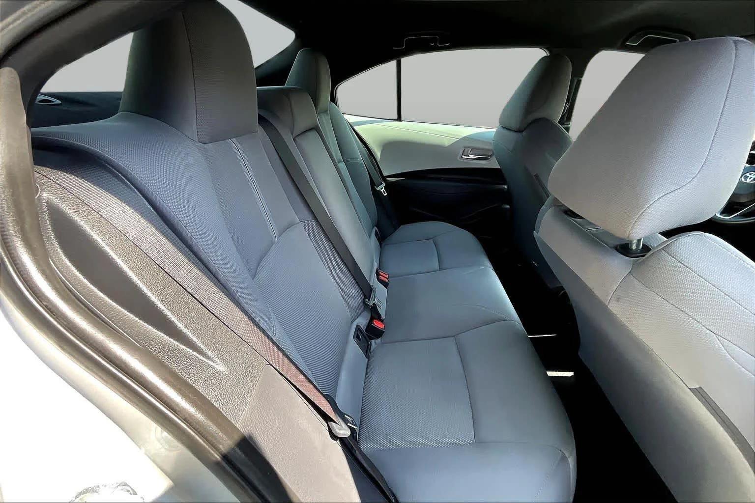 Used 2025 Classic Silver Metallic Toyota SE image 20
