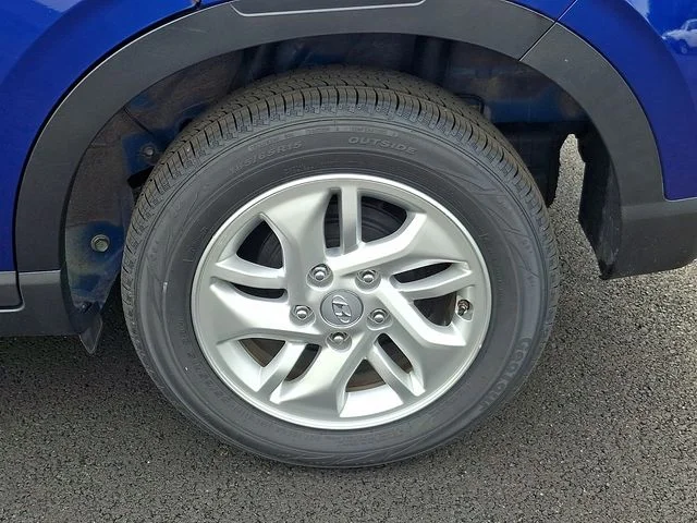 Used 2022 Blue Hyundai SE image 28