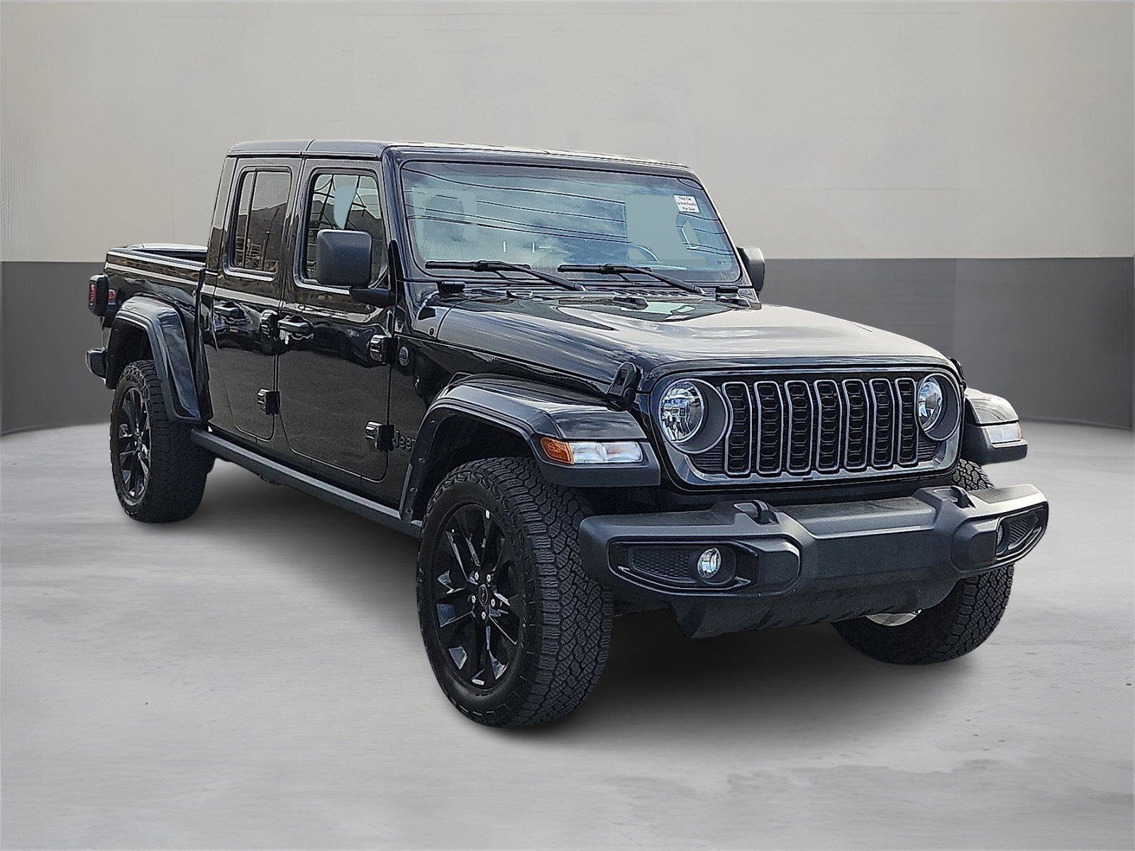 2025 Jeep Gladiator Nighthawk Auto's photo