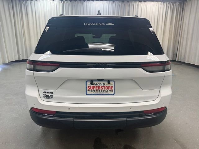 Used 2025 Bright White Jeep Altitude image 5
