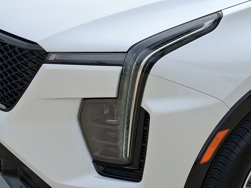 Used 2025 Crystal White Tricoat Cadillac Sport image 7