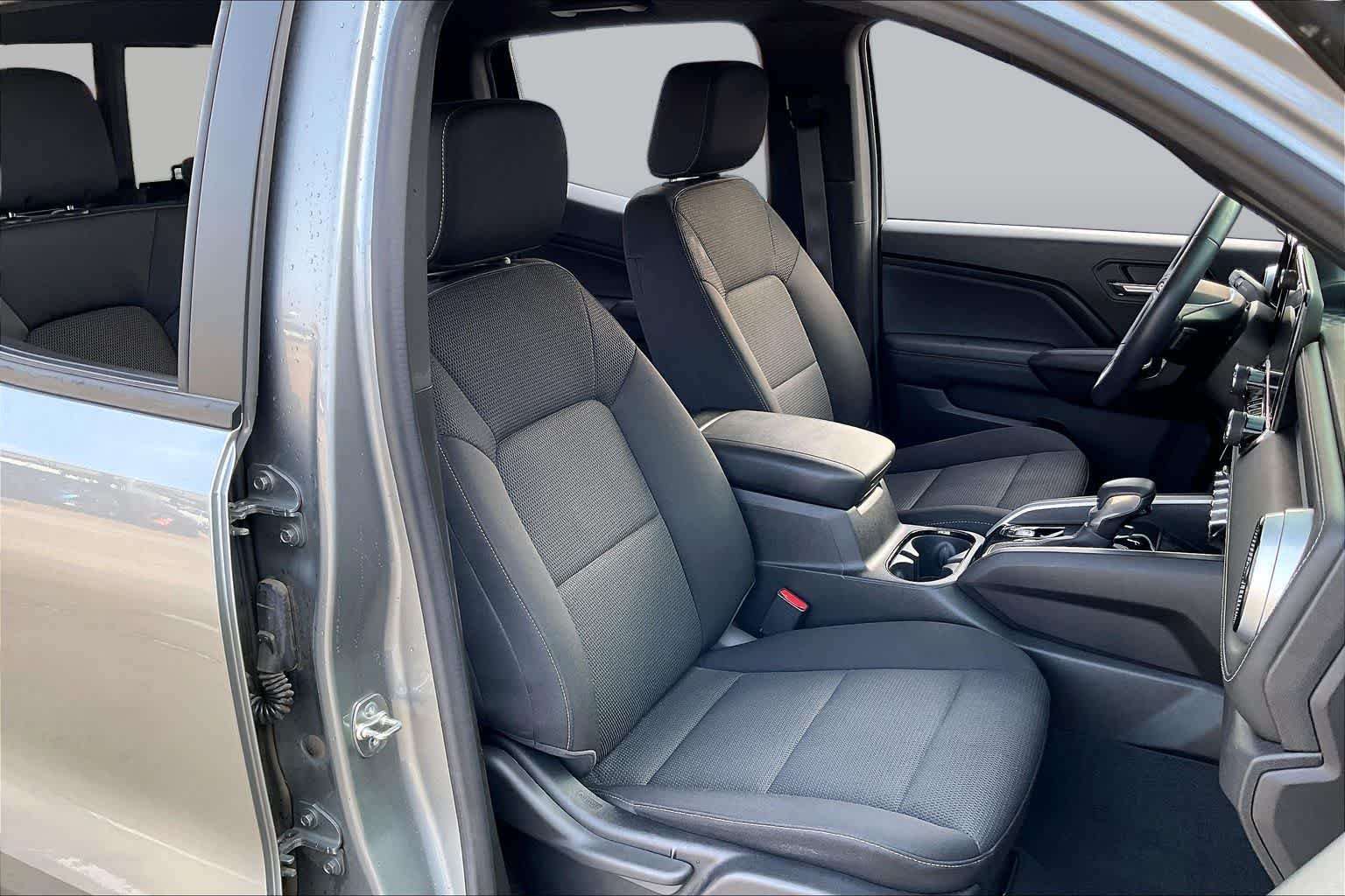 2024 Chevrolet Colorado LT - Photo 10