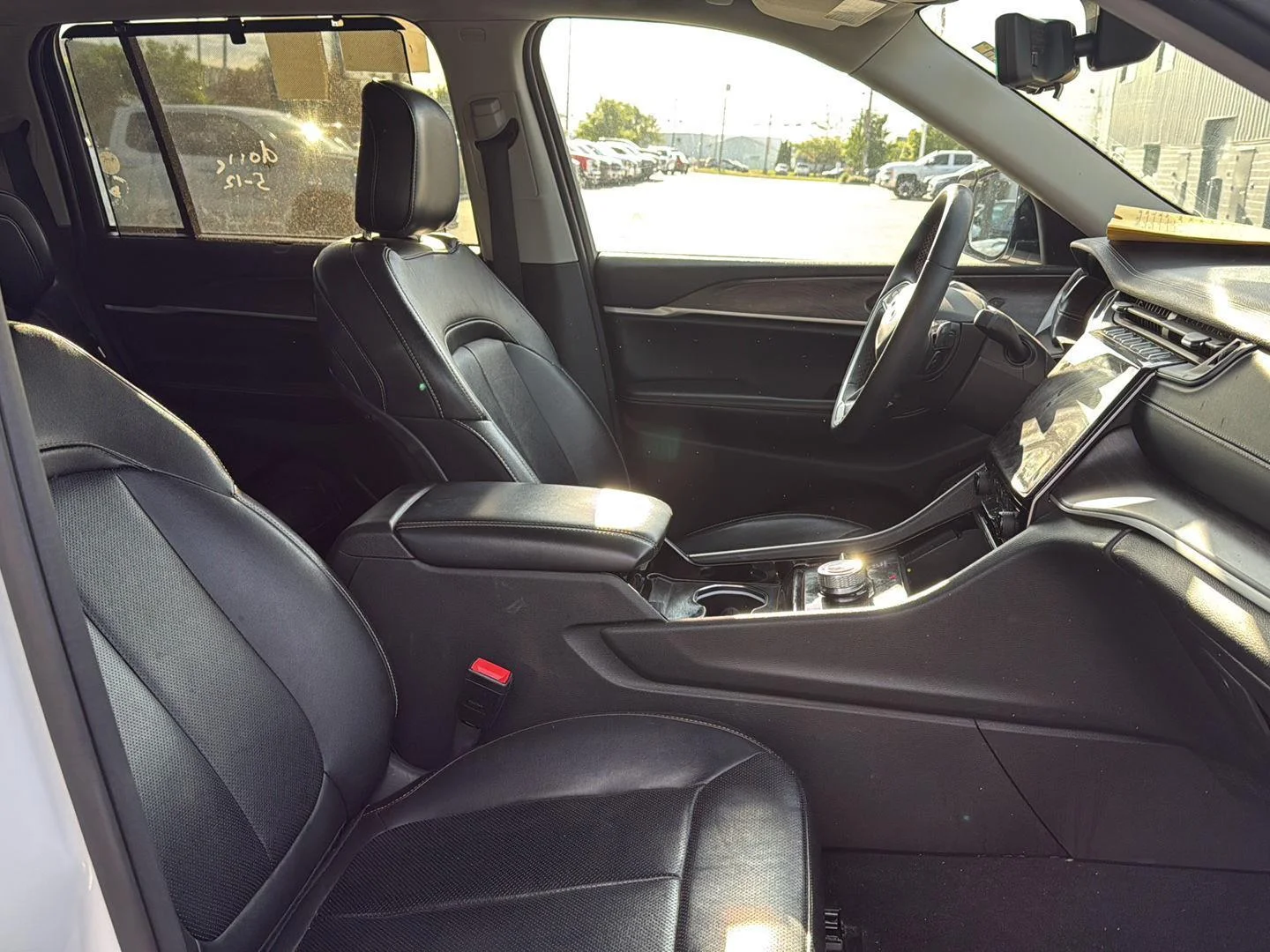 Used 2023 Bright White Jeep Limited image 12