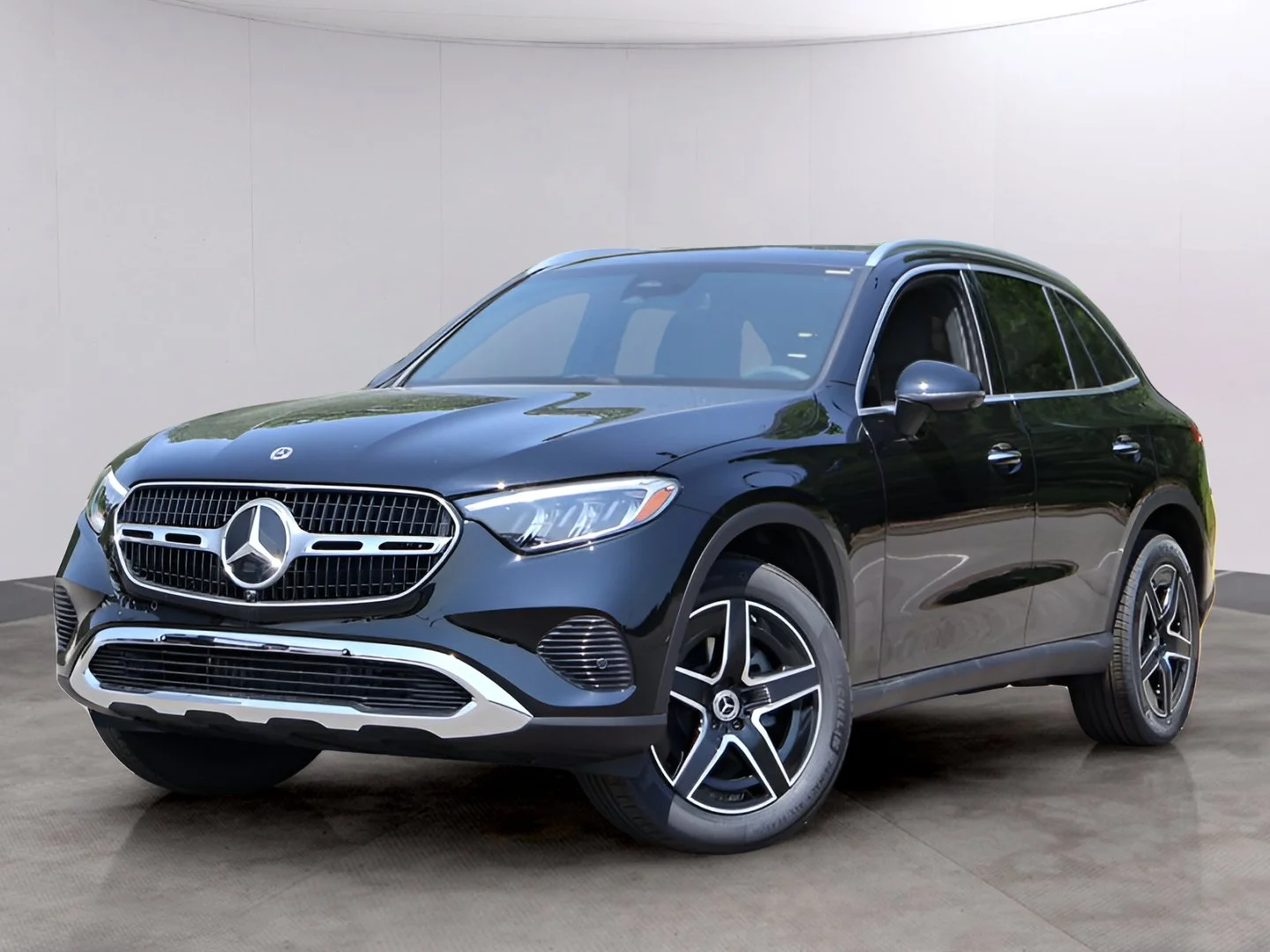 2026 Mercedes-Benz GLC Base