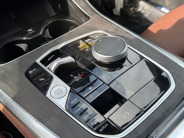 Used 2026 Alpine White BMW xDrive40i image 11