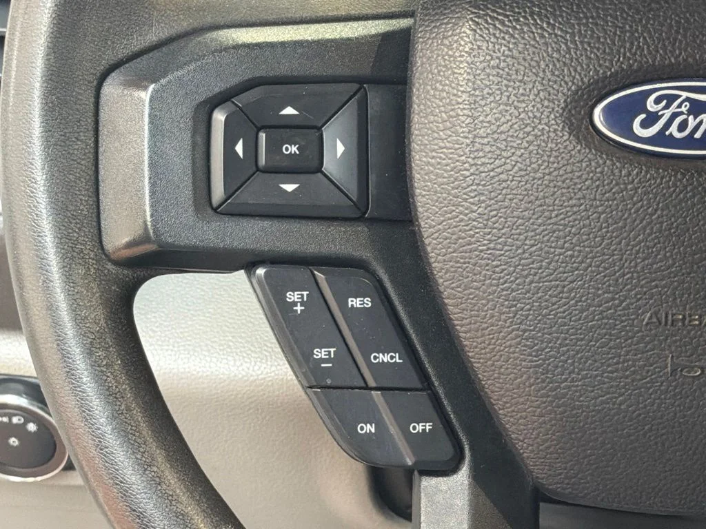 Used 2019 Oxford White Ford XL image 19