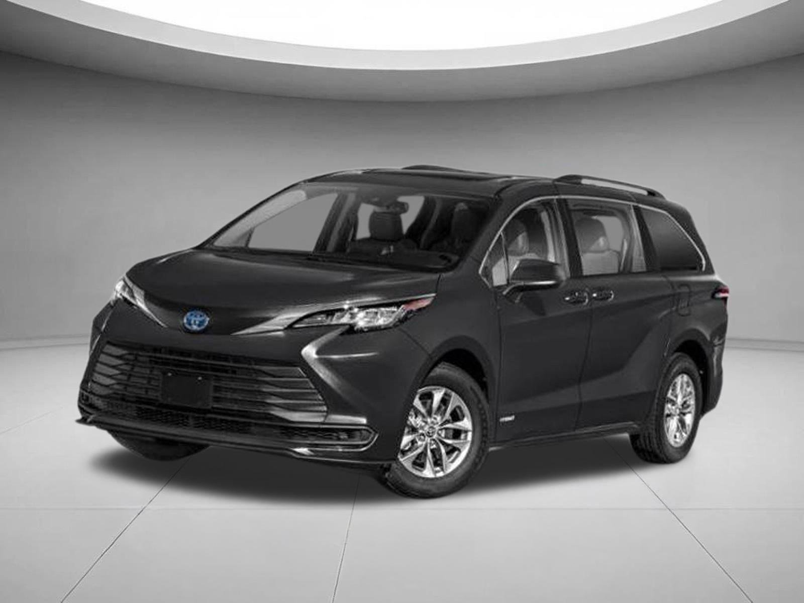 2024 Toyota Sienna LE