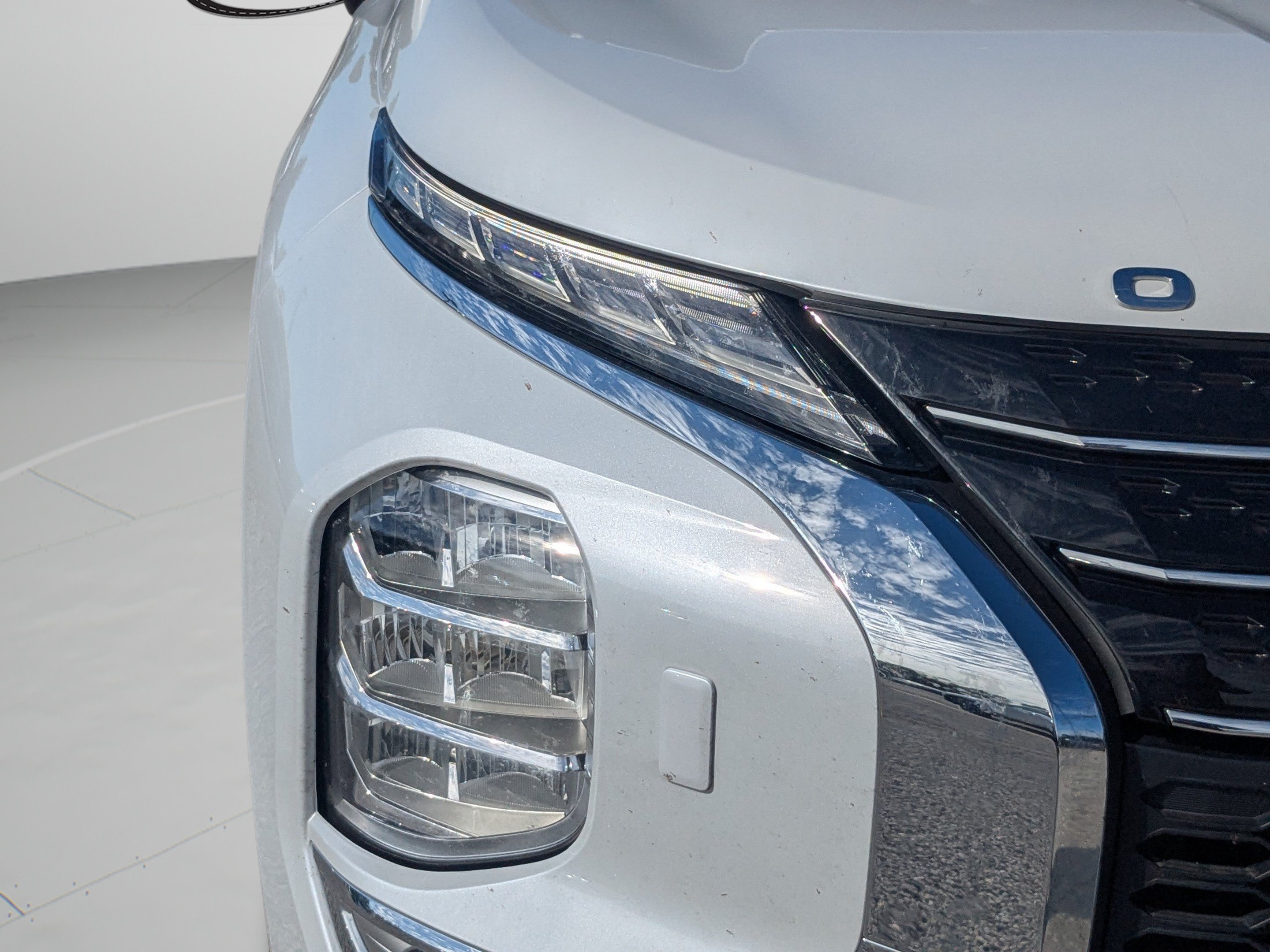2025 Mitsubishi Outlander Plug-in Hybrid SE - Photo 32