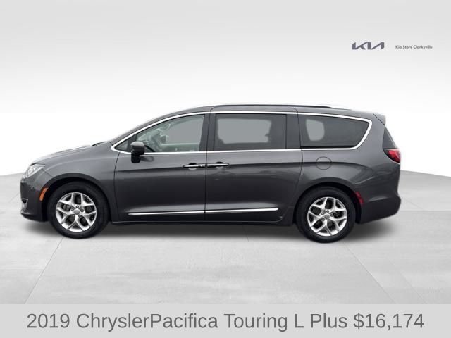 Used 2019 Crystal Metallic Chrysler Touring L Plus image 5