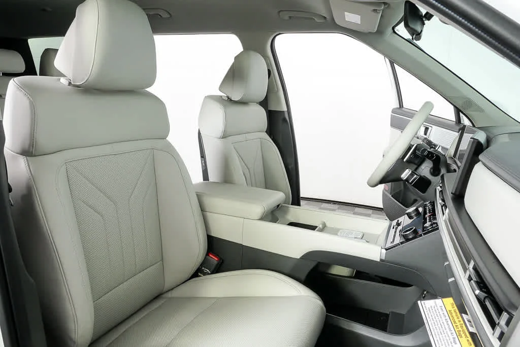 New 2026 Serenity White Hyundai SEL FWD image 30