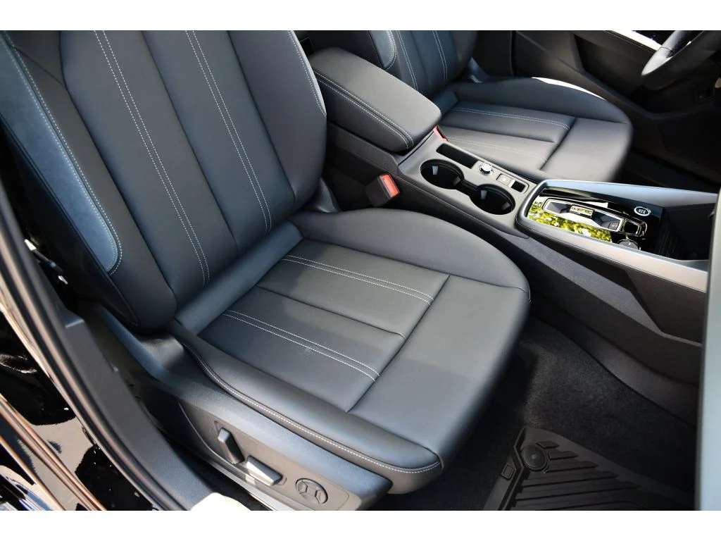 New 2026 Brilliant Black Audi Premium image 27