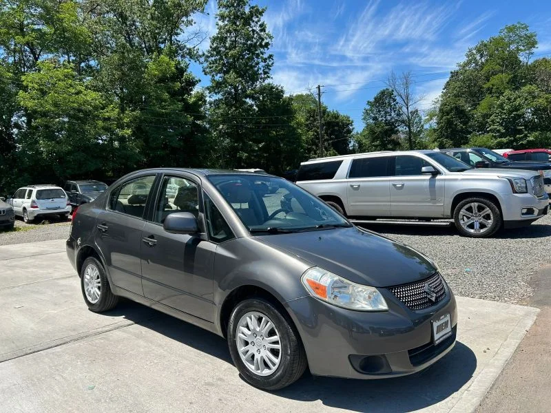 Used 2012 Gray Suzuki LE Sedan 4D image 13