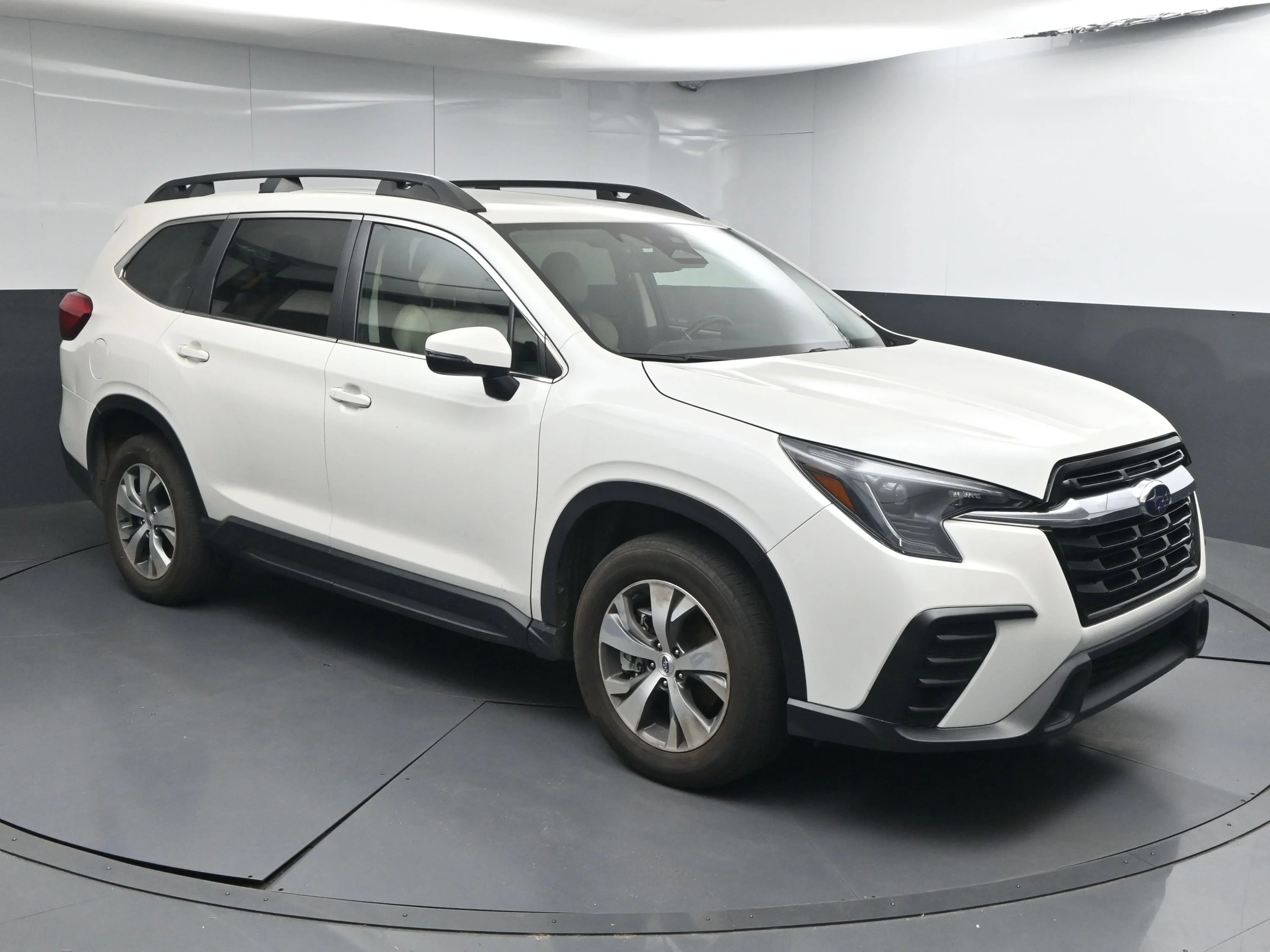 2023 Subaru Ascent Premium 7 Passenger's photo