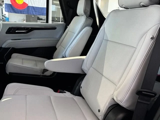 Certified Used 2026 Polar White Tricoat Chevrolet Premier image 14