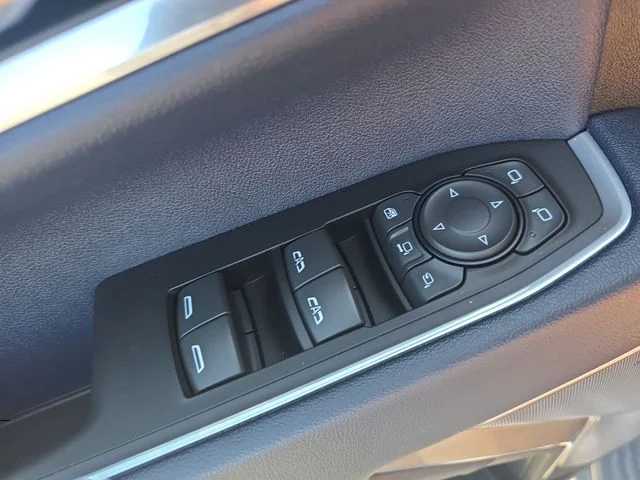 Used 2024 Black Chevrolet High Country image 28