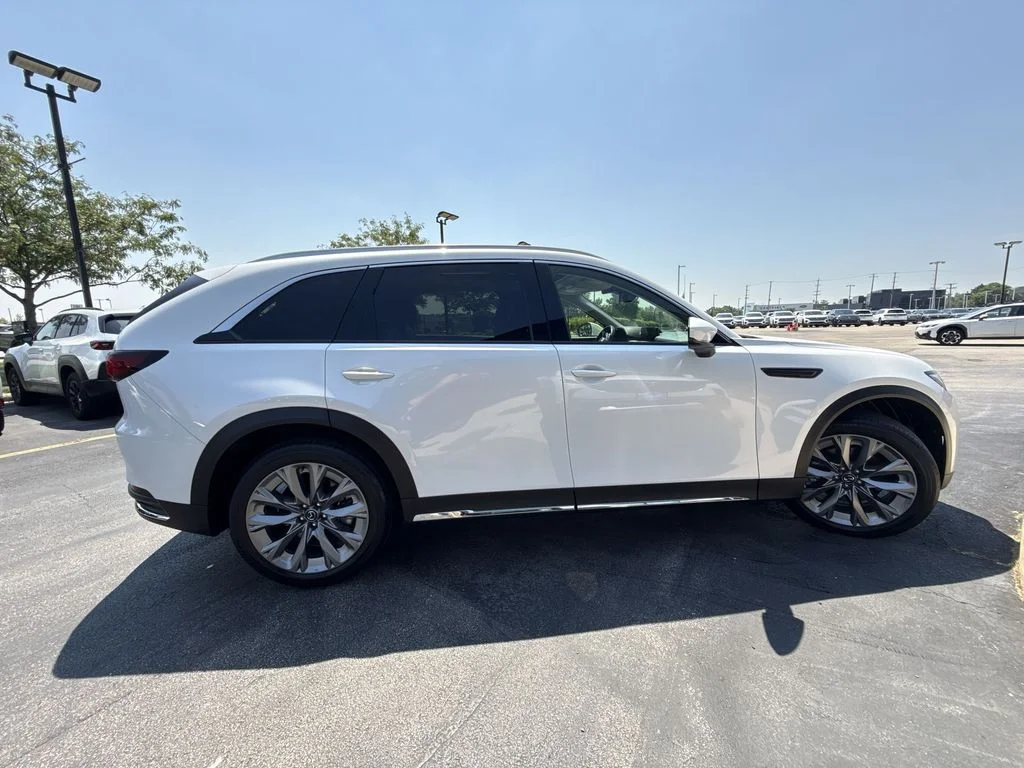 Used 2024 White Mazda 3.3 Turbo Premium image 4