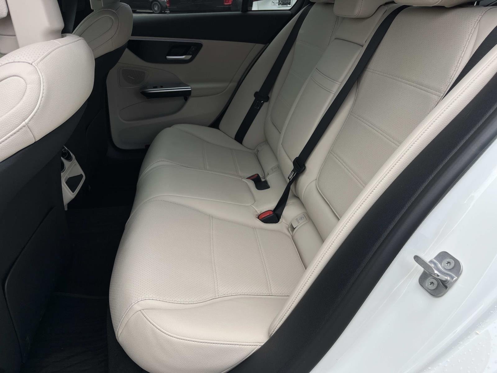 Certified Used 2024 Polar White Mercedes-Benz C 300 image 18