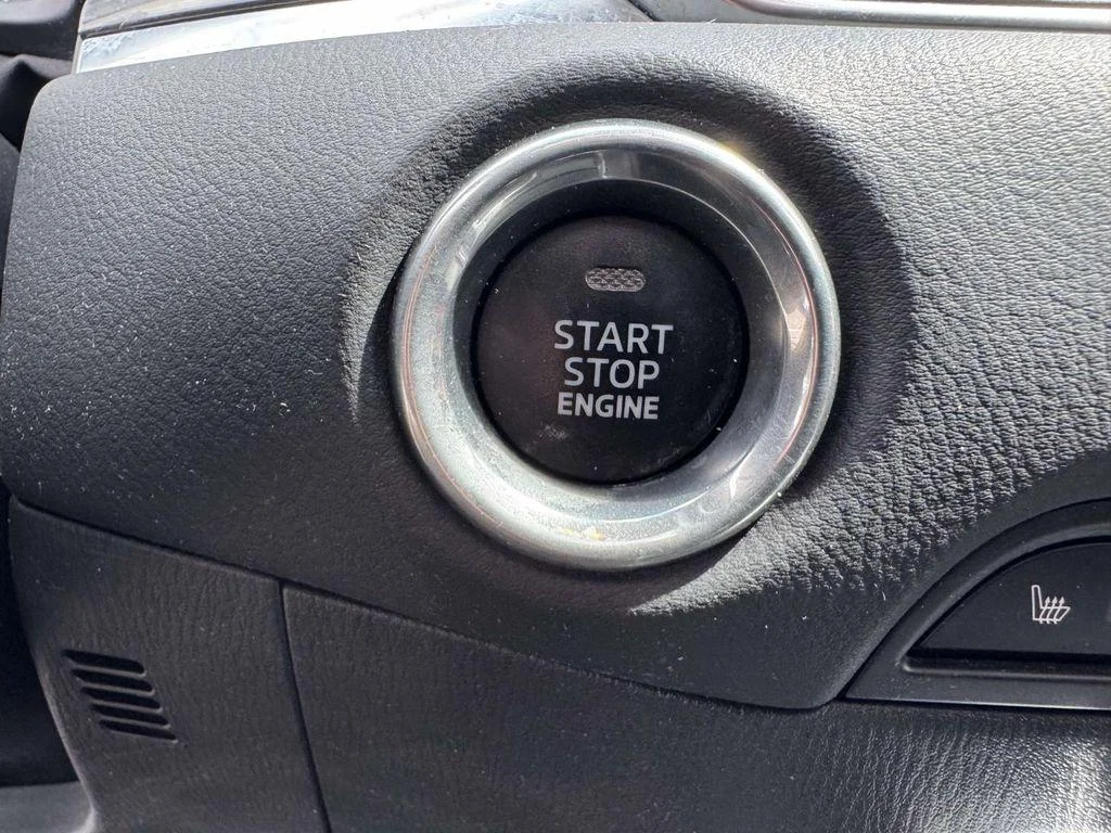 Used 2018 Deep Crystal Blue Mica Mazda Grand Touring image 33