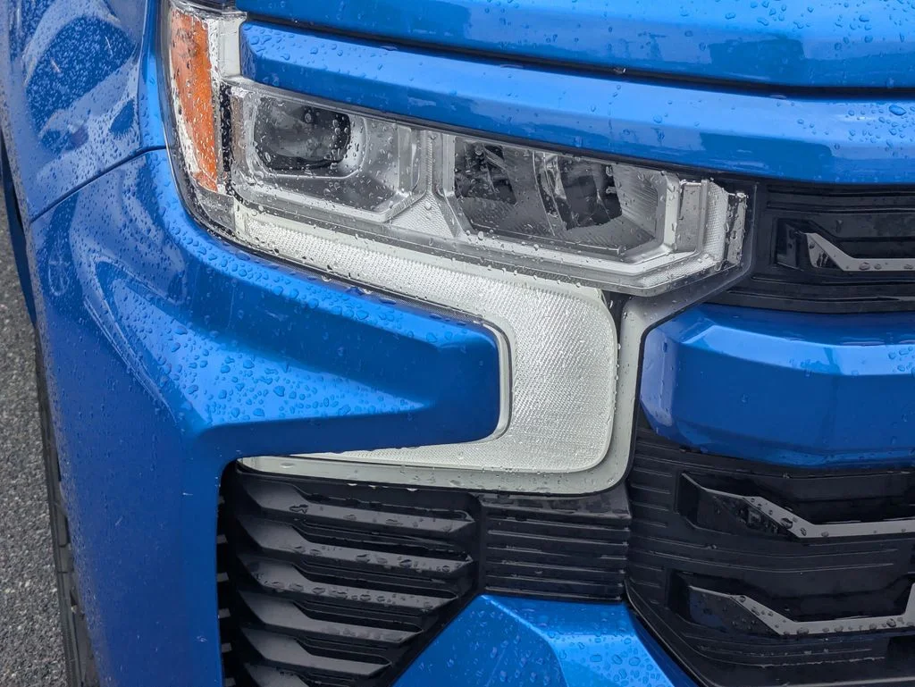 Used 2025 Blue Chevrolet RST image 10