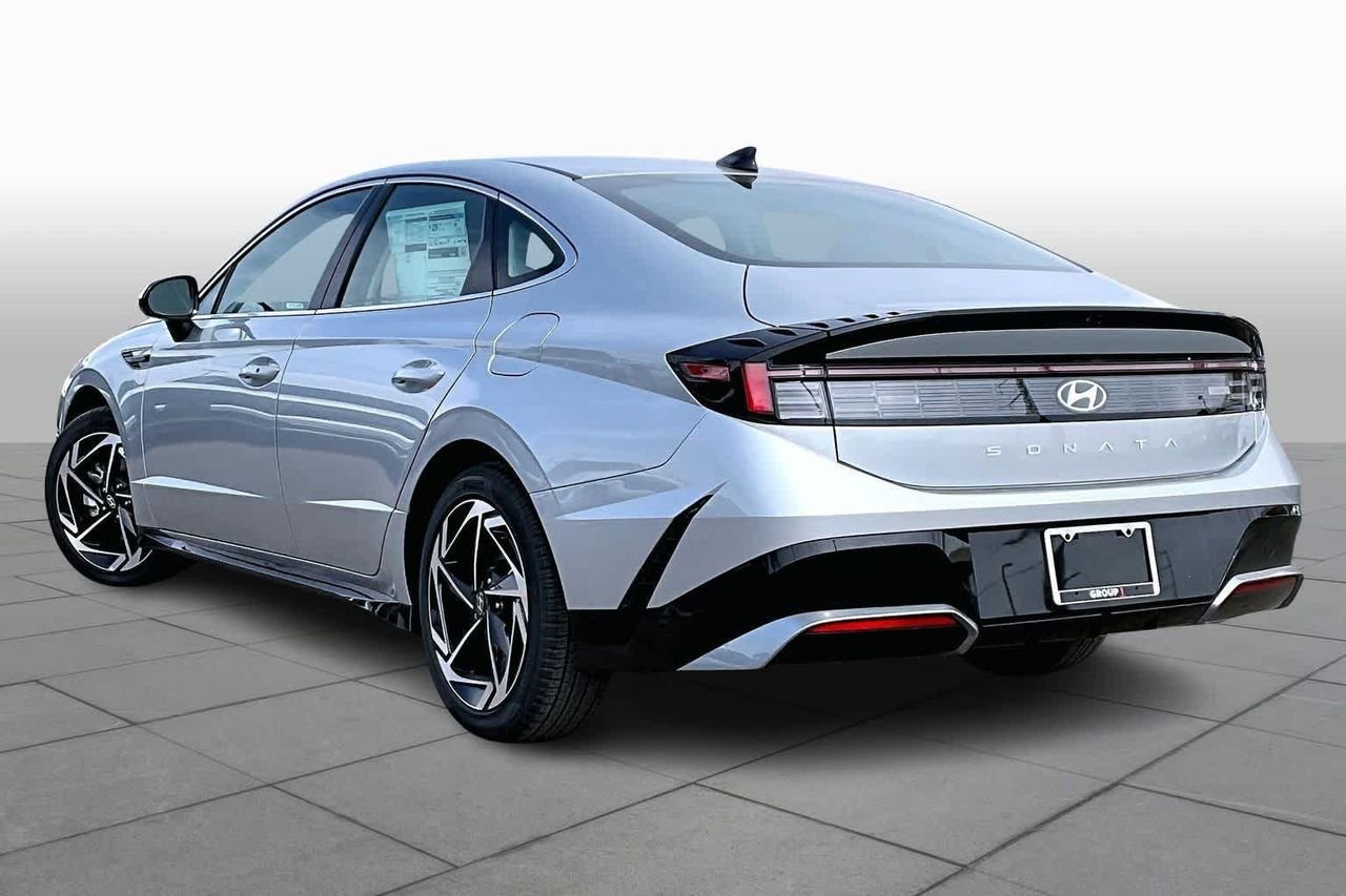 New 2026 Aero Silver Hyundai SEL Sport image 12
