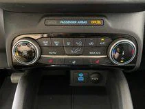 Used 2022 Iconic Silver Ford SE image 15