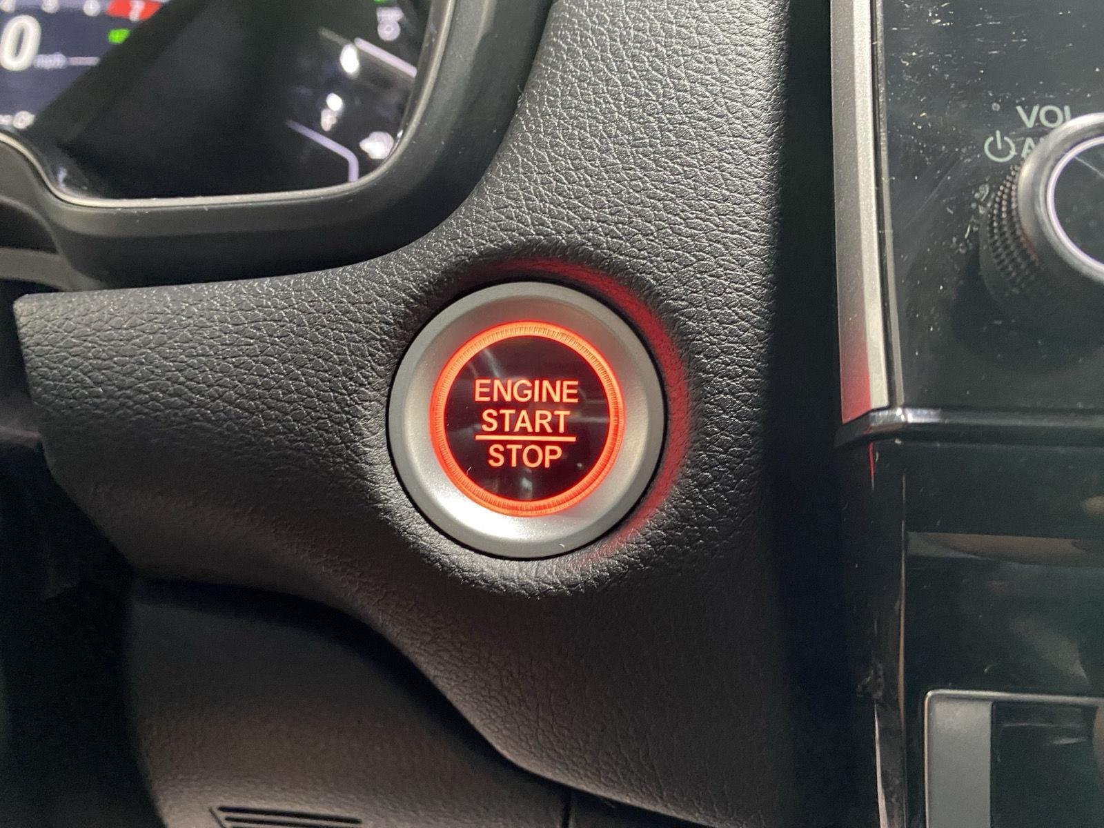 Used 2019 Lunar Silver Metallic Honda EX-L image 31