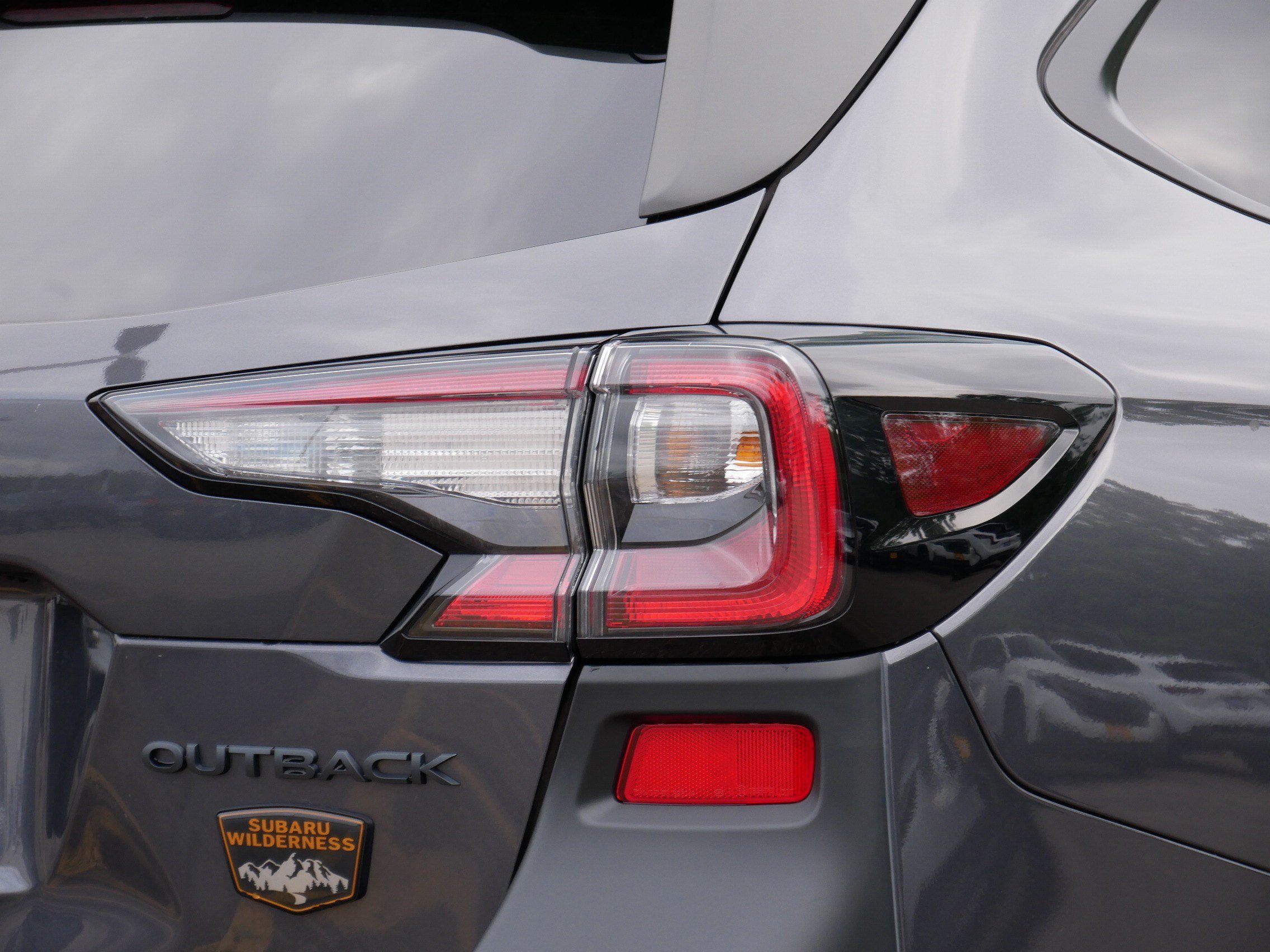 Used 2024 Magnetite Gray Metallic Subaru Wilderness image 16