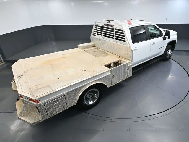 Used 2021 White Chevrolet LT image 46