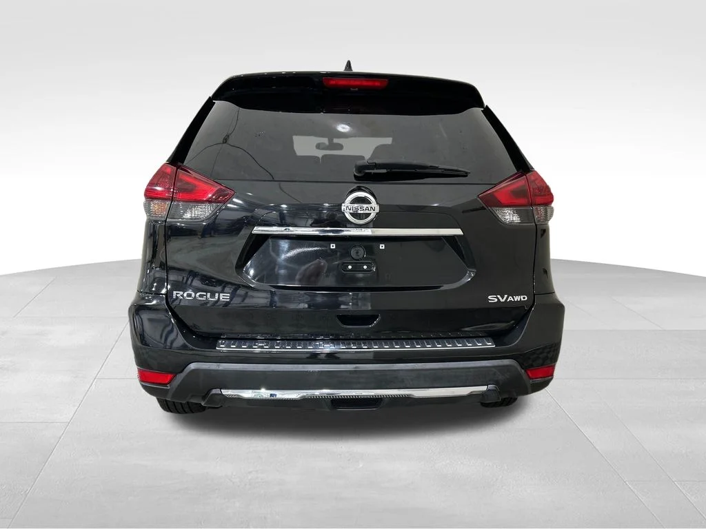Used 2018 Black Nissan SV image 4