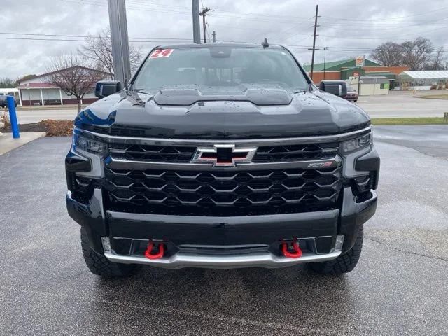 2024 Chevrolet Silverado 1500 ZR2 - Photo 8