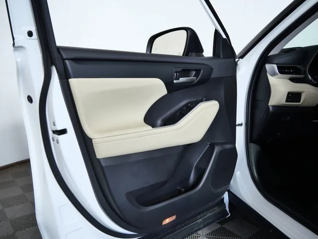 Certified Used 2023 Beige Toyota XLE image 17