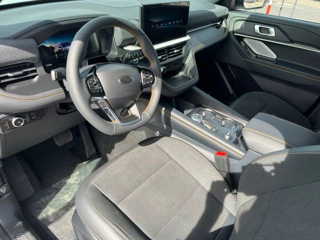 New 2026 Space White Metallic Ford Tremor® image 11