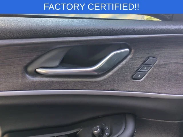 Used 2025 Red Jeep Limited image 13