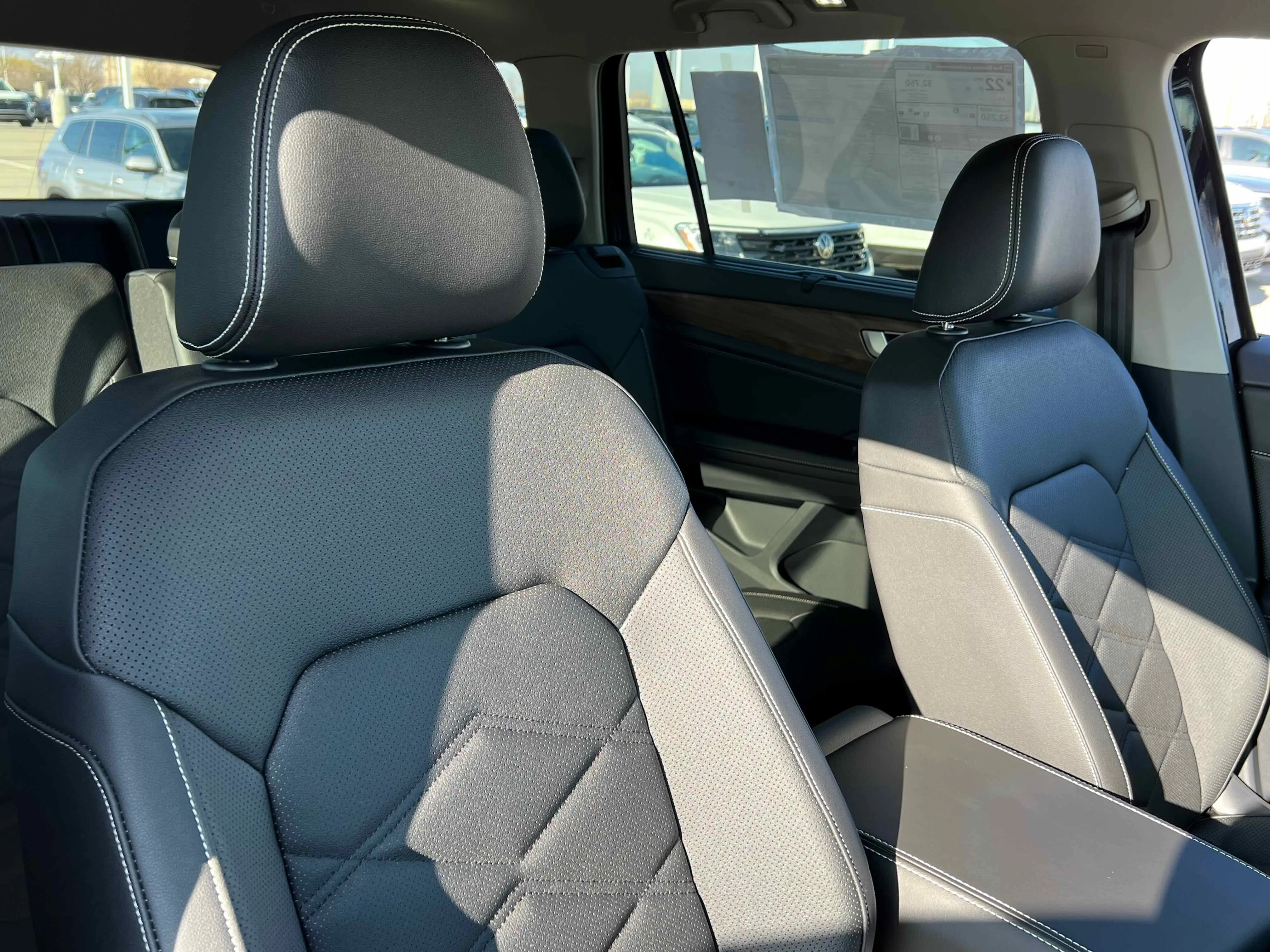 New 2026 Deep Black Volkswagen 2.0T SE w/Technology image 23