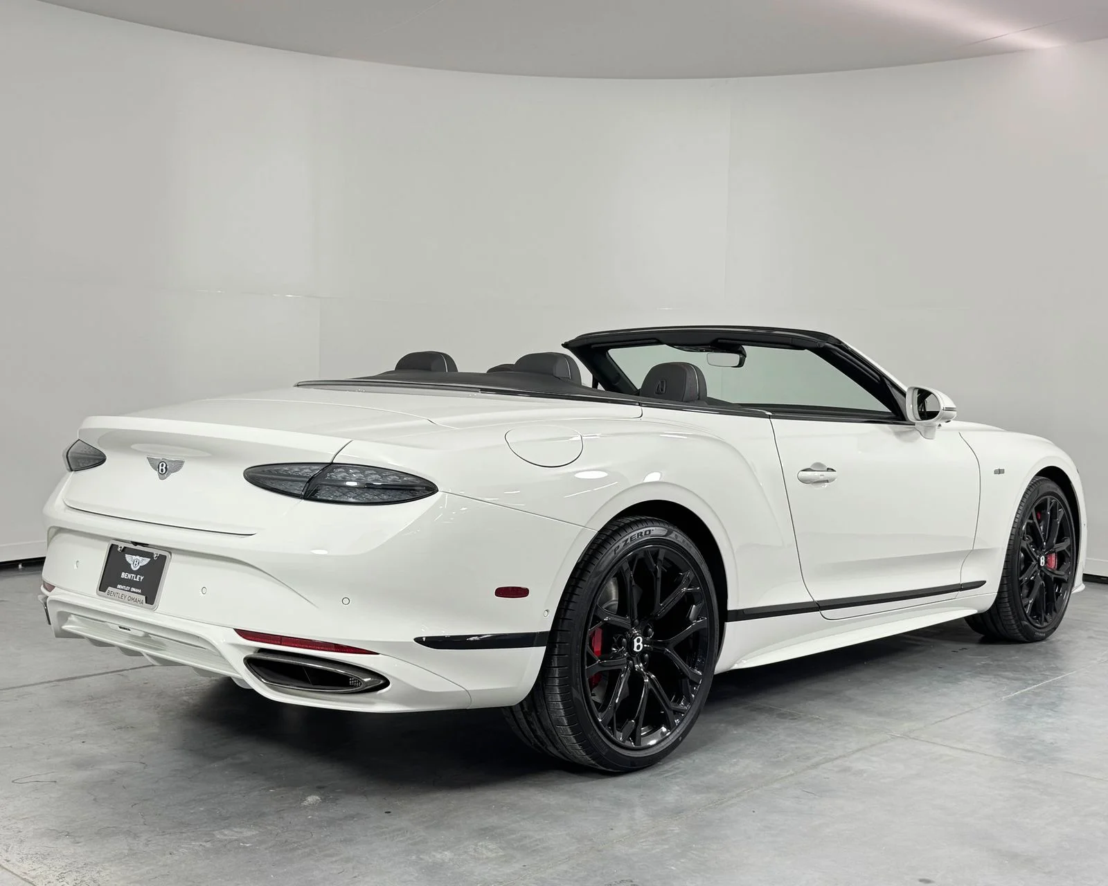 New 2025 Glacier White Bentley Speed image 9