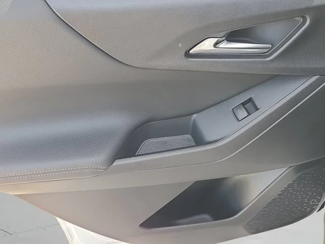 New 2027 Summit White Chevrolet LT image 16