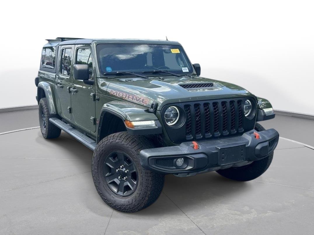 Used 2022 Sarge Green Clearcoat Jeep Mojave image 4